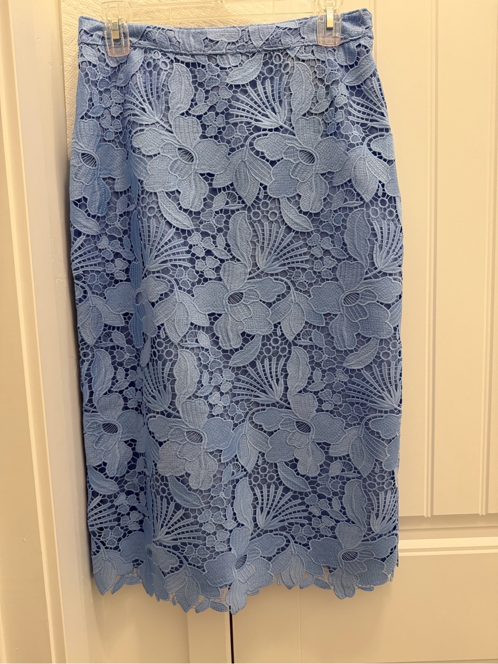 blue floral appliqué pencil skirt